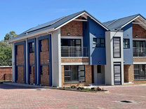 Air BnB, 4 Bedrooms 3 Bathrooms Villa In Newlands Harare