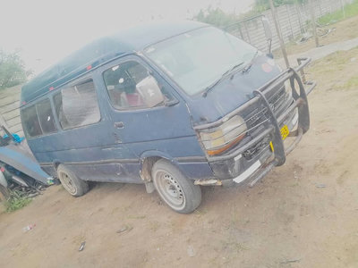 Body Toyota hiace 1.6 last itai kuphona 0778096930.0786299050